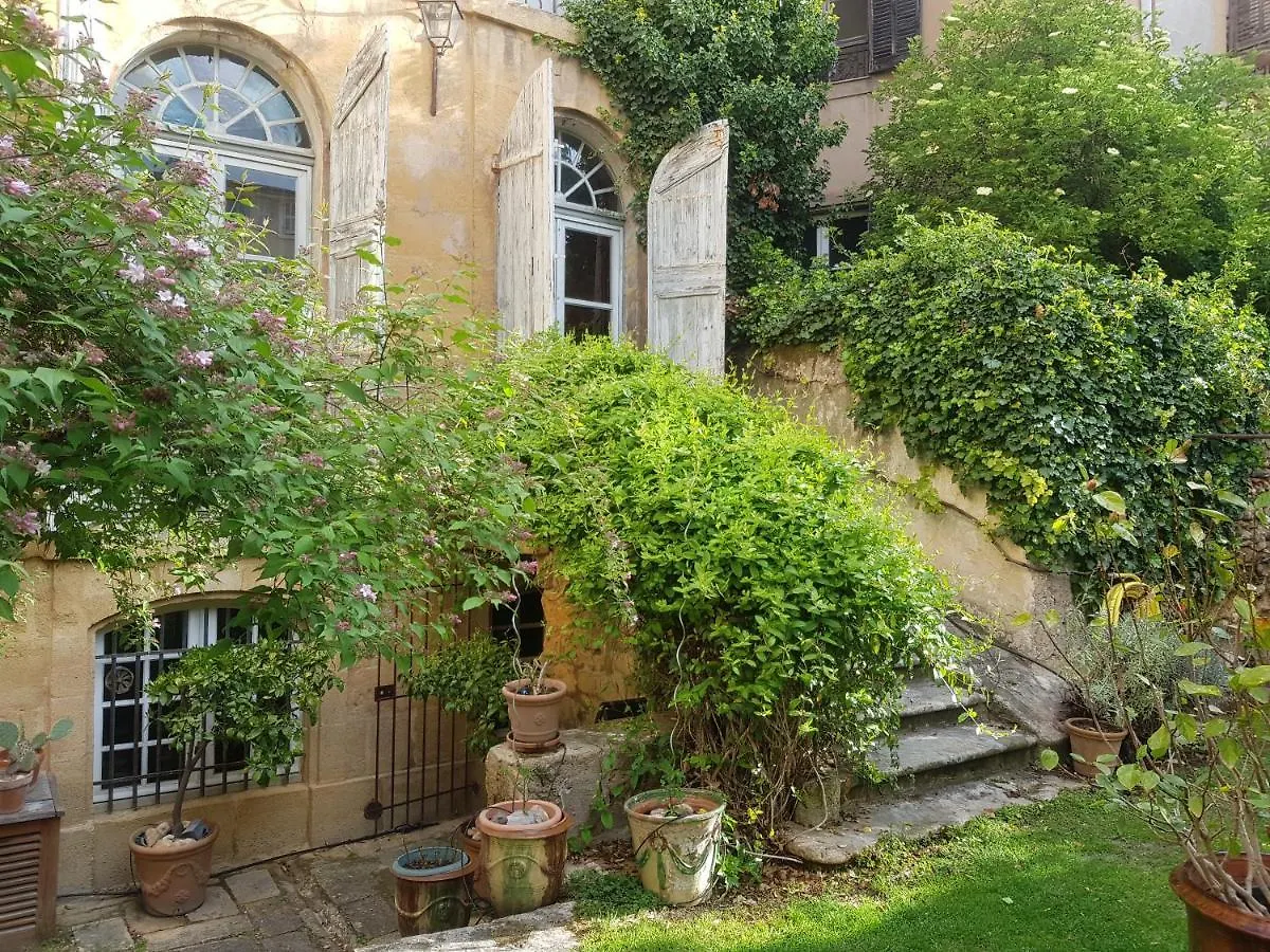 Bed And Breakfast Jardin De Marie Aix-en-Provence
